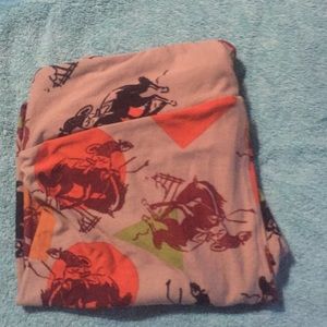 Tall and Curvy LuLaroe leggings